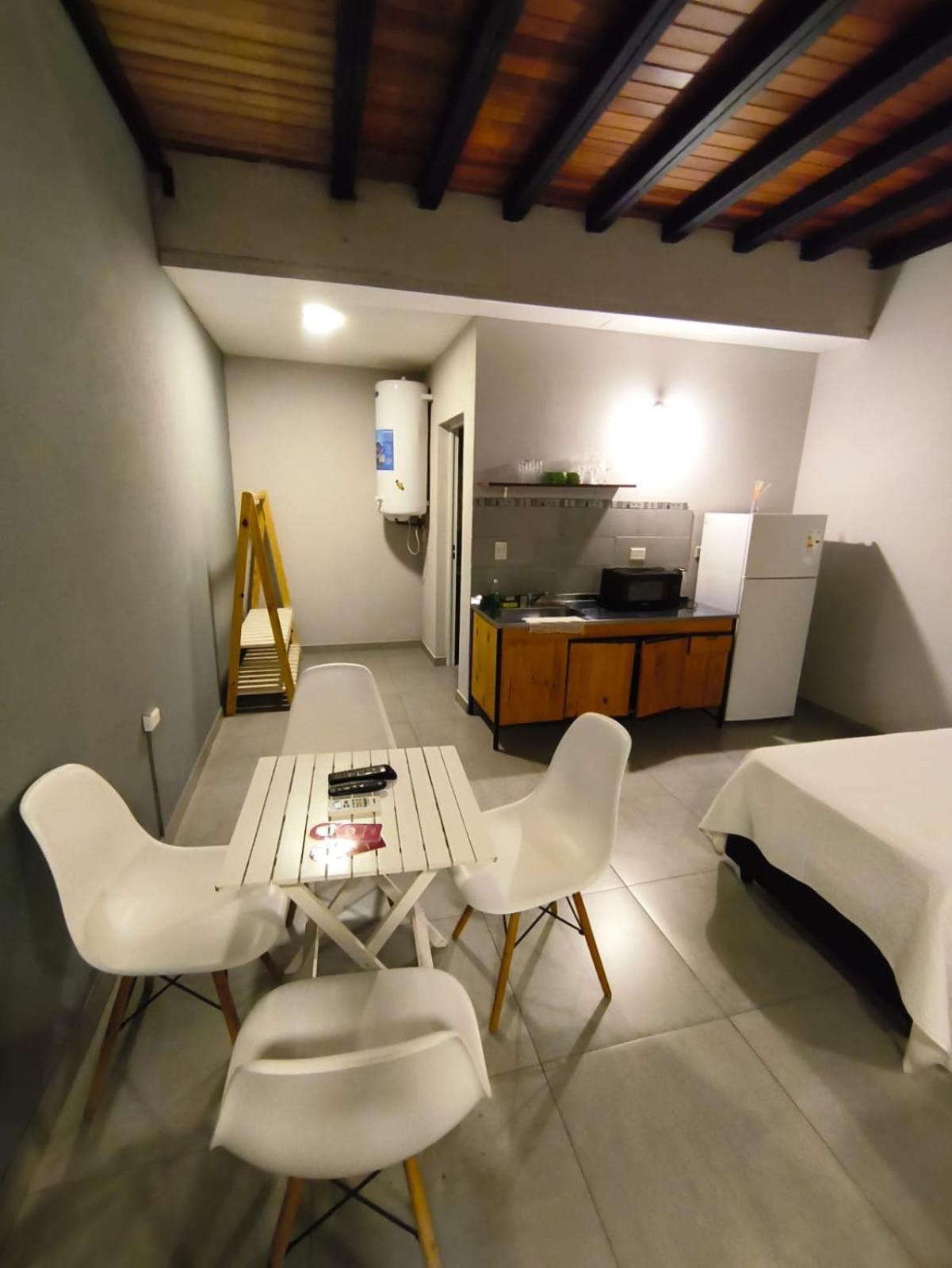 Los Lirios Apart & Suite 伊瓜苏港 外观 照片